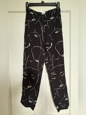 Princess Polly Black and White Face Line Print Pants